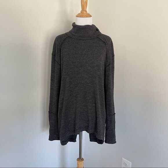 We The Free Mock Turtle Neck Tunic with split back - Picture 1 of 4